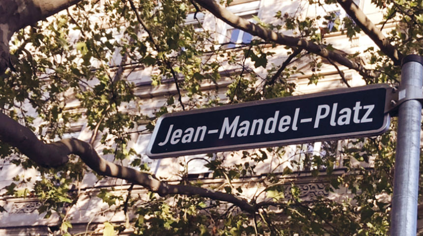 Straßenschild Jean-Mandel-Platz
