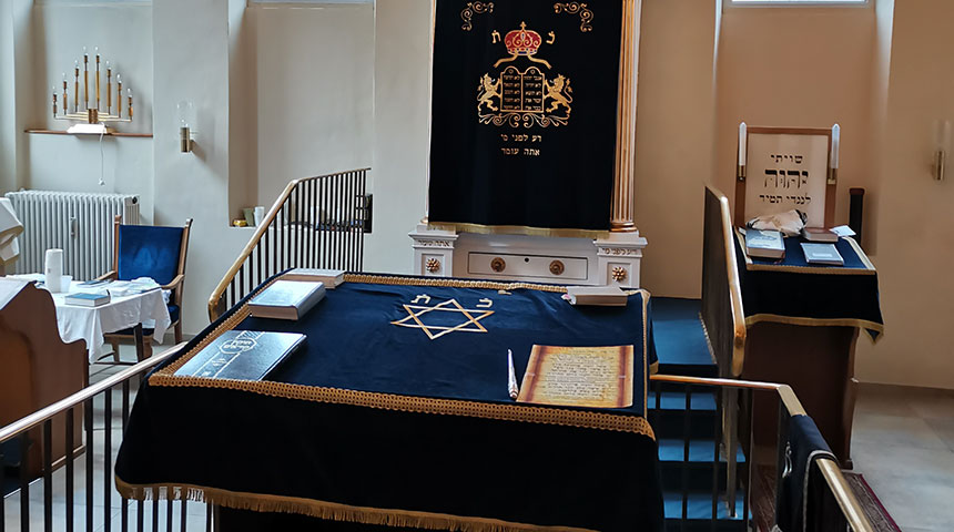 Innenraum der Fürther Synagoge